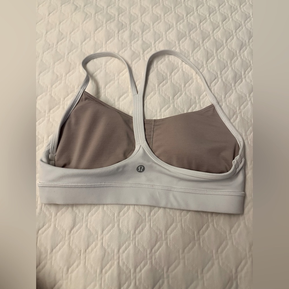 lululemon flow y bra nulu *light support, a-c cups